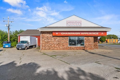 909 W Bloomington Rd, Champaign, IL, 61821-1723 | Card Image