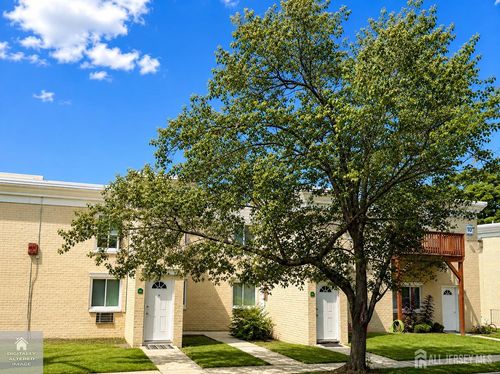 5a-10 Lake Ave, East Brunswick, NJ, 08816-1821 | Card Image