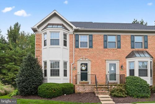 339 Cobblestone Ln, Lancaster, PA, 17601-3348 | Card Image