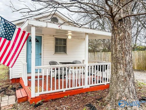 606 Schiffman St Ne, Huntsville, AL, 35801-3537 | Card Image