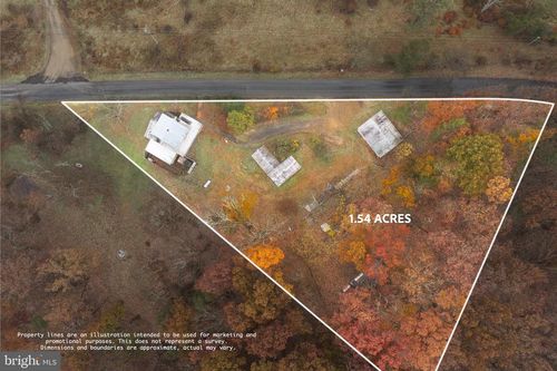 2906 Needmore Rd, BAKER, WV, 26801-8102 | Card Image