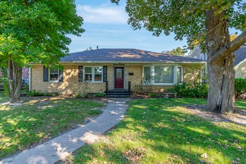 2840 E Pleasant Street, Davenport, IA, 52803 | Card Image