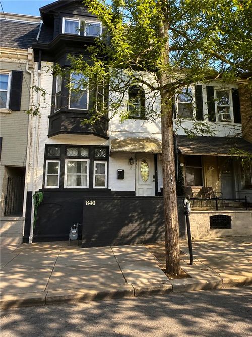 840 W Walnut St, Allentown, PA, 18102-4827 | Card Image