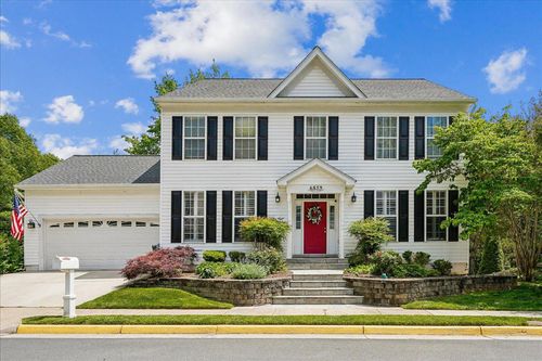 6859 Colonel Taylor Ln, Centreville, VA, 20121-6206 | Card Image