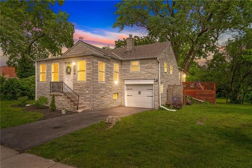 336 E Park St, Olathe, KS, 66061-5408 | Card Image