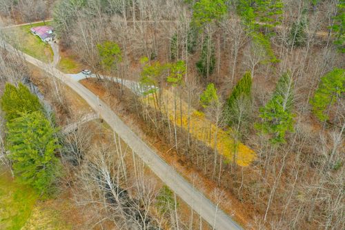 740 Pond Lick Rd, Annville, KY, 40402-8785 | Card Image