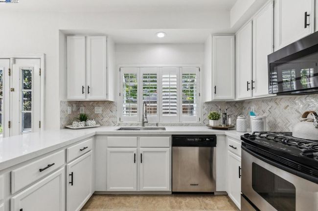 34294 Dunhill Dr, House other with 3 bedrooms, 3 bathrooms and 2 parking in Fremont CA | Image 22