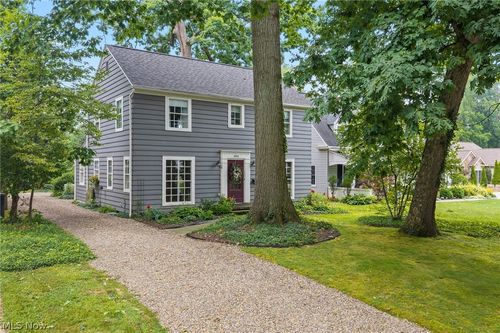 304 Castle Boulevard, Akron, OH, 44313 | Card Image