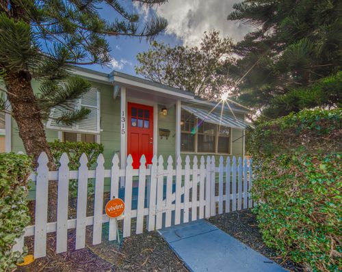 aka-13132-1315 2nd Ave S, Lake Worth Beach, FL, 33460-4024 | Card Image