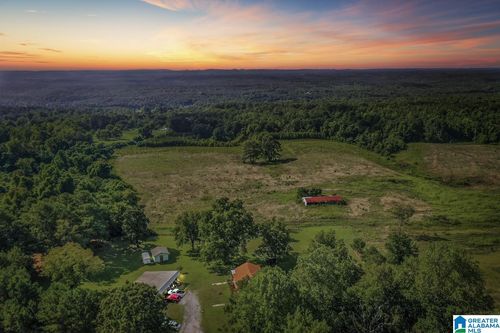 250 Runway Dr, HAYDEN, AL, 35079-5703 | Card Image