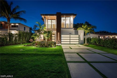 1227 10th Ave N, NAPLES, FL, 34102-5427 | Card Image