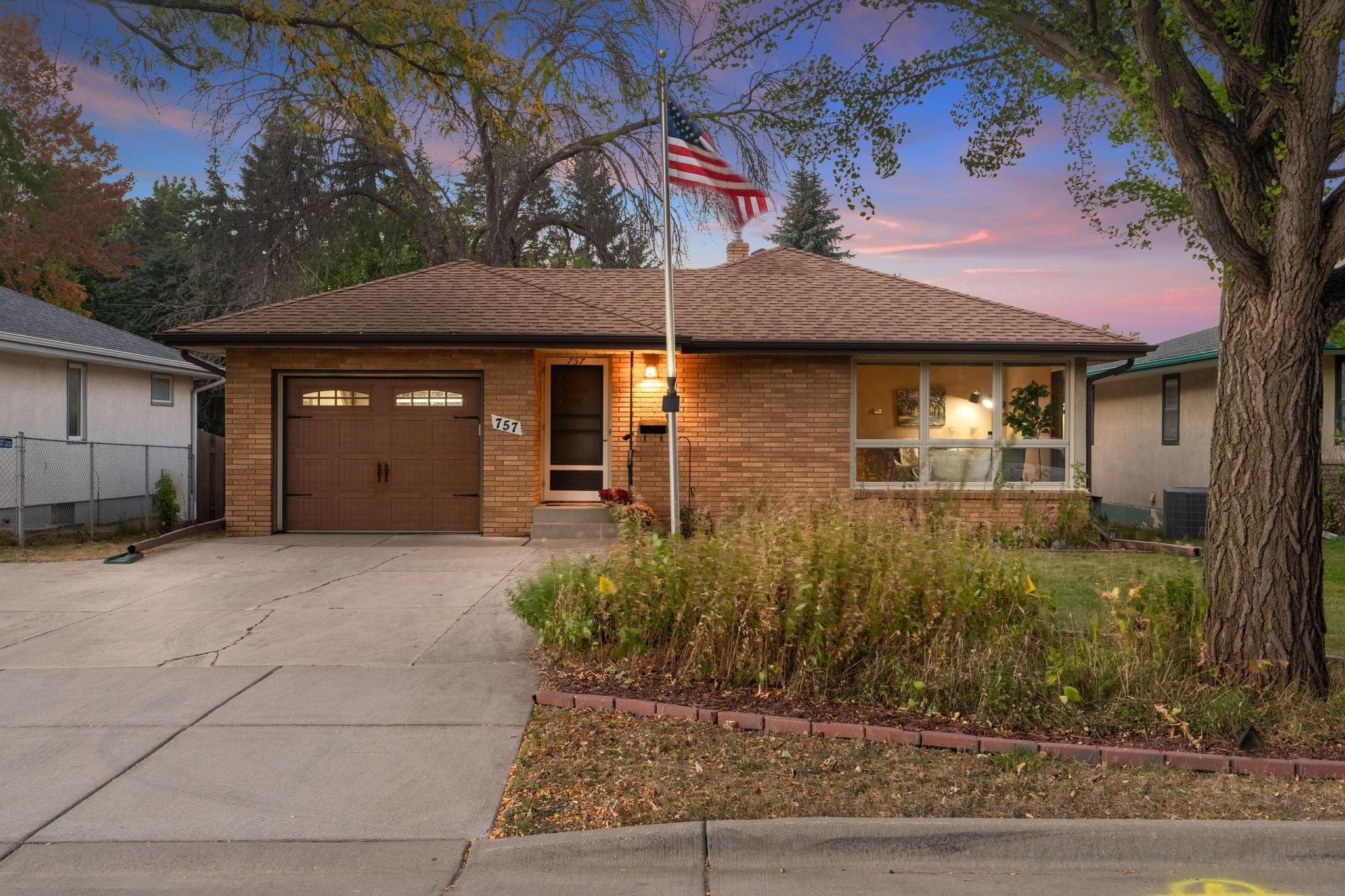 Iowa Ave, Saint Paul, MN 55106
