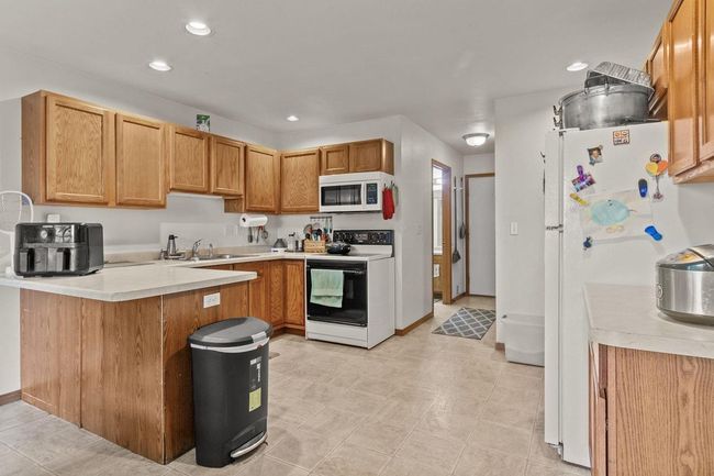 4642 Ridge Court, Condo with 3 bedrooms, 2 bathrooms and null parking in MANITOWOC WI | Image 10