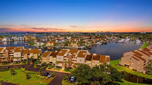 305-2775 Kipps Colony Dr, GULFPORT, FL, 33707-3946 | Card Image
