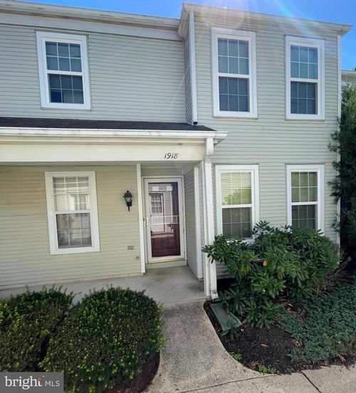 1918 Wexford Rd, PALMYRA, PA, 17078-9246 | Card Image