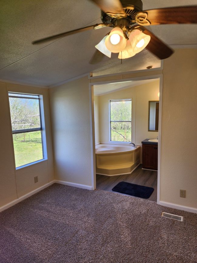 745 N Commerce, House other with 3 bedrooms, 2 bathrooms and null parking in Marquez TX | Image 7