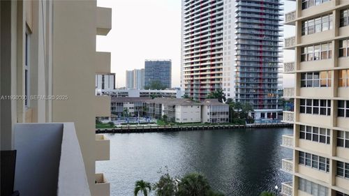 apt-609-1833 S Ocean Dr, Hallandale Beach, FL, 33009-4907 | Card Image