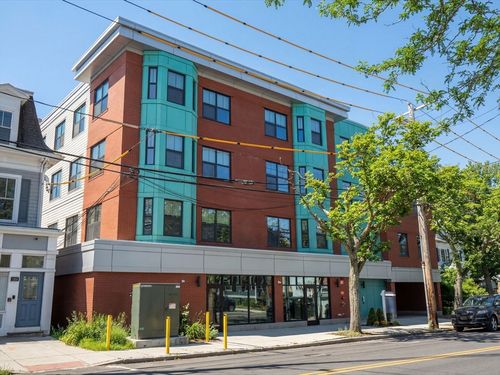 302-1151 Walnut St, Newton, MA, 02461-1242 | Card Image