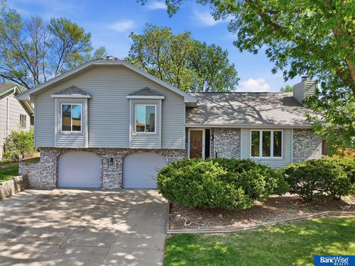 2810 N 73 Street, Lincoln, NE, 68507 | Card Image