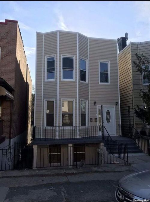 1857 Holland Ave, Bronx, NY, 10462-3624 | Card Image