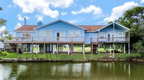 1615 Railroad Ave, San Leon, TX, 77539-6481 | Card Image