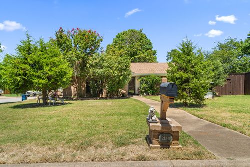 2138 Sierra Dr, Grapevine, TX, 76051-4812 | Card Image