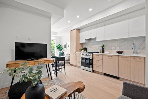 401-154 James Rd, Port Moody, BC, V3H2S4 | Card Image