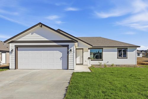 24 W 12th St, Deer Park, WA, 99006-5265 | Card Image