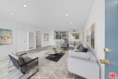 4-646 Tularosa Dr, Los Angeles, CA, 90026 | Card Image