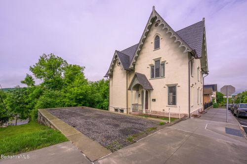 59 Allen St, Hudson, NY, 12534-3102 | Card Image