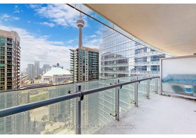 2307 - 14 York St, Condo with 1 bedrooms, 1 bathrooms and null parking in Toronto ON | Image 1