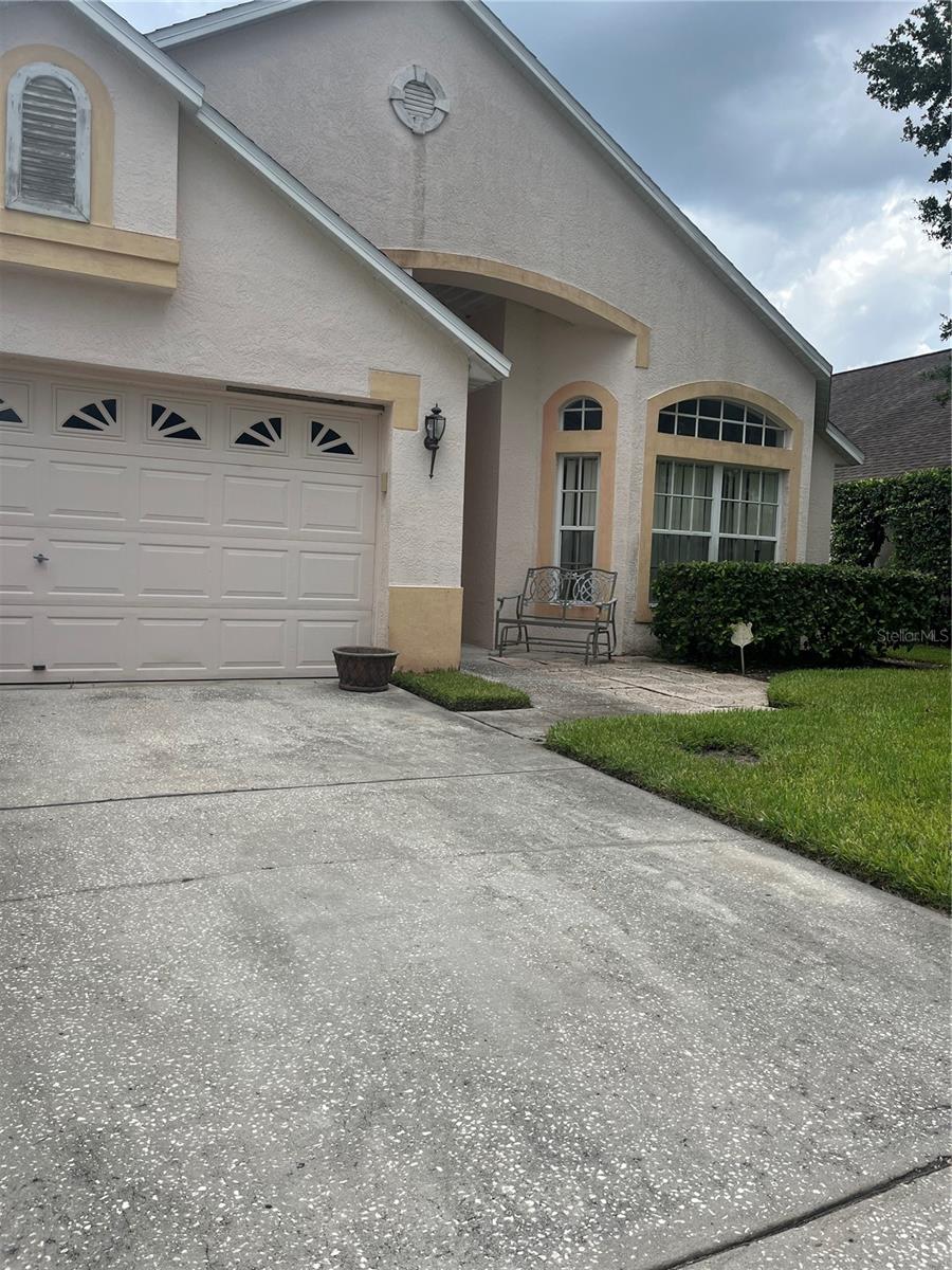 Maximilian Dr, Wesley Chapel, FL 33543
