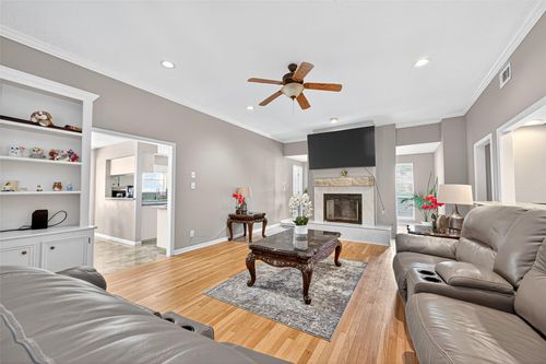 25314 Lynbriar Ln, Spring, TX, 77373-6013 | Card Image