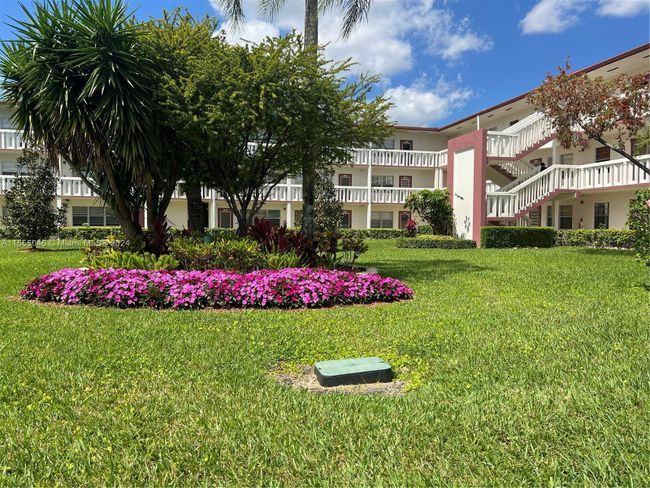 480 Fanshaw L, Condo with 2 bedrooms, 1 bathrooms and null parking in Boca Raton FL | Image 1