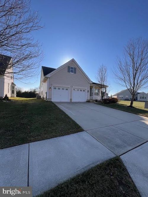 4 E Dehart Ave, CLAYTON, NJ, 08312-2452 | Card Image