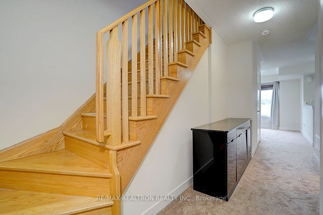 2656 Castlegate Cross, House attached with 4 bedrooms, 4 bathrooms and 1 parking in Pickering ON | Image 8