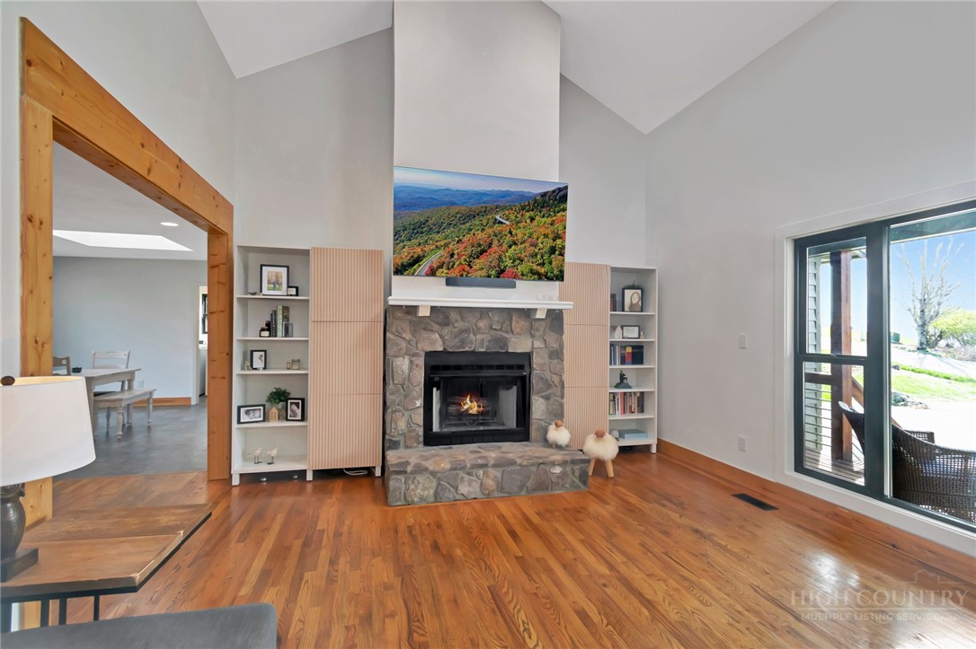 Residential in Seven Devils 5