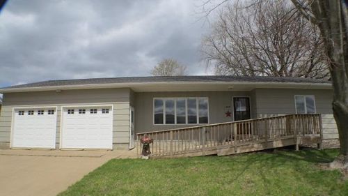 207 2nd Ave Se, Altura, MN, 55910-8532 | Card Image