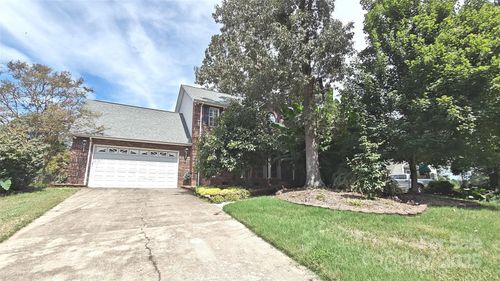 422 Wildwood Dr, Salisbury, NC, 28146-7089 | Card Image