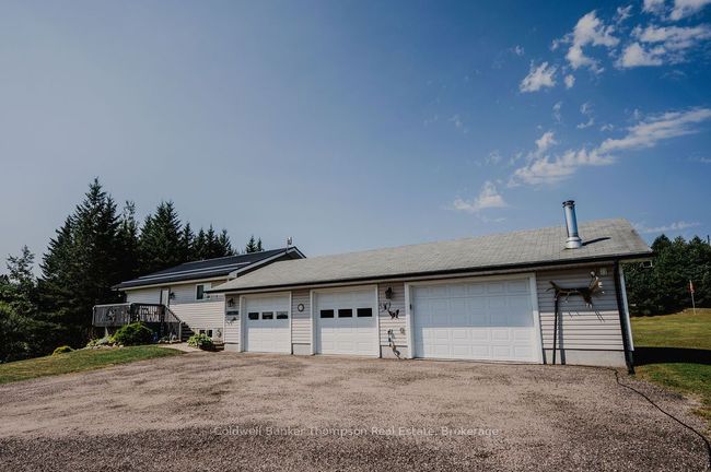 254 Beachey Dr, House other with 4 bedrooms, 2 bathrooms and 10 parking in Trout Creek ON | Image 4