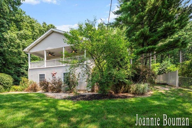 10466 Riverview Dr, House other with 5 bedrooms, 4 bathrooms and null parking in Plainwell MI | Image 39