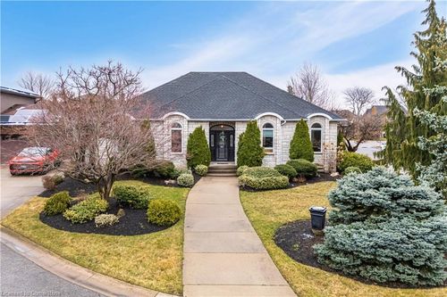 31 Ingrid Crt, Hamilton, ON, L8W2V4 | Card Image