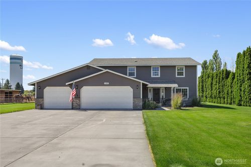 11389 Thompson Rd Ne, Moses Lake, WA, 98837-9796 | Card Image