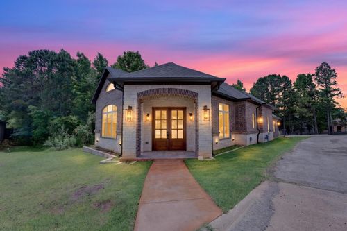 3109 Lismore Ln, Longview, TX, 75605-3707 | Card Image