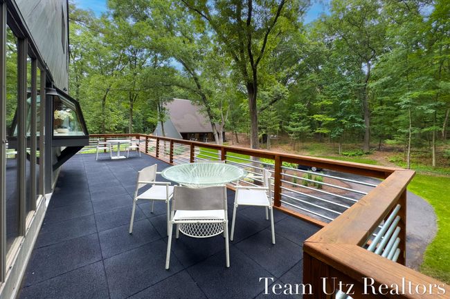 Balcony off Kitchen area | Image 25