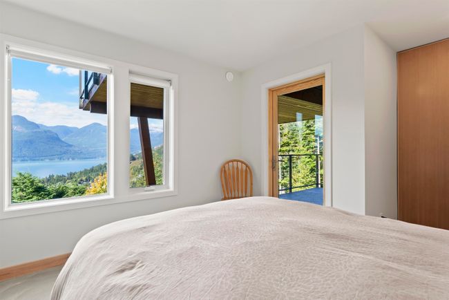1135 Copper Drive, House other with 3 bedrooms, 3 bathrooms and 6 parking in Britannia Beach BC | Image 20
