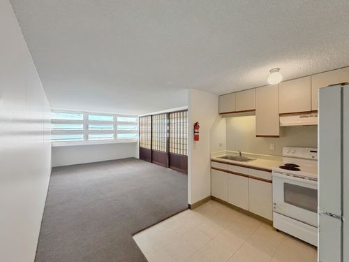 804-84 Pukihae St, HILO, HI, 96720-2406 | Card Image