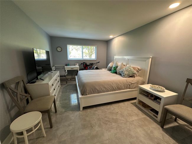 Master Bedroom | Image 26