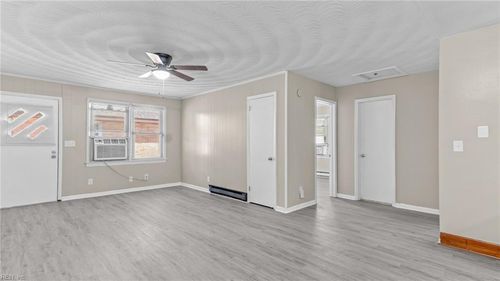 b-9103 Hammett Ave, Norfolk, VA, 23503-3513 | Card Image