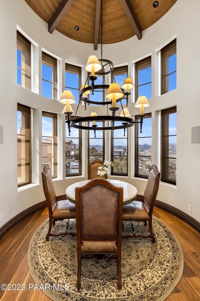 Breakfast Nook | Image 53